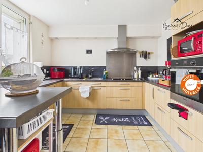 Maison - 90 m² - 5 pièces