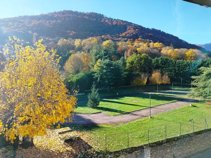 Maison traditionnelle - 240 m² - 11 pièces