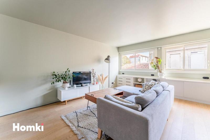 Appartement - 80 m² - 3 pièces