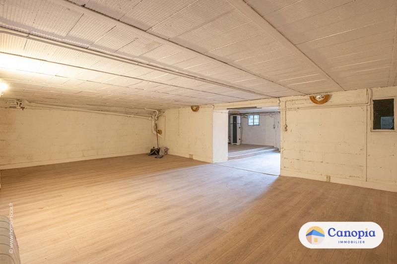 Maison - 170 m² - 8 pièces