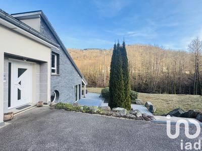 Maison - 192 m² - 5 pièces