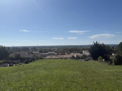 Terrain constructible - 600 m²