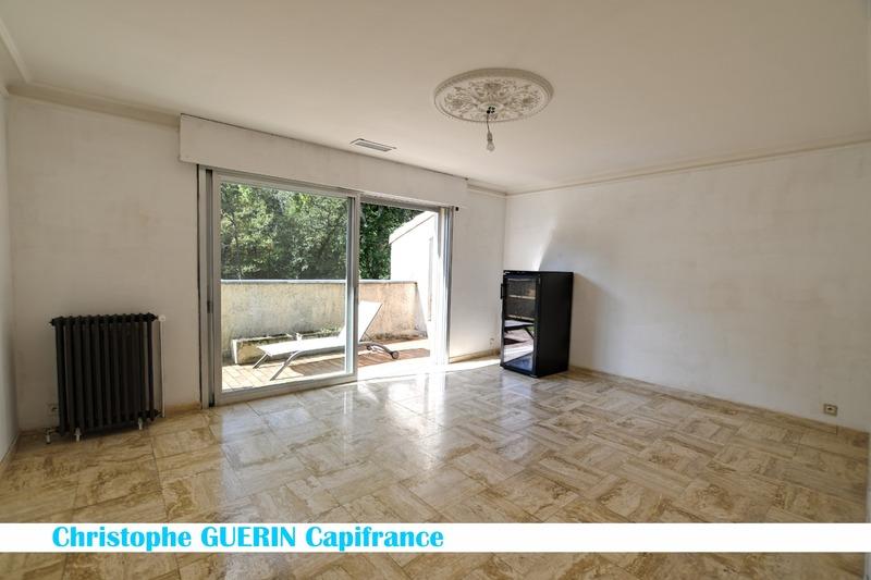 Maison - 227 m² - 7 pièces