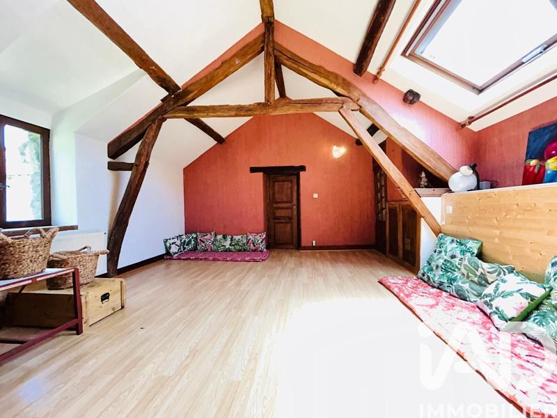 Maison - 236 m² - 7 pièces