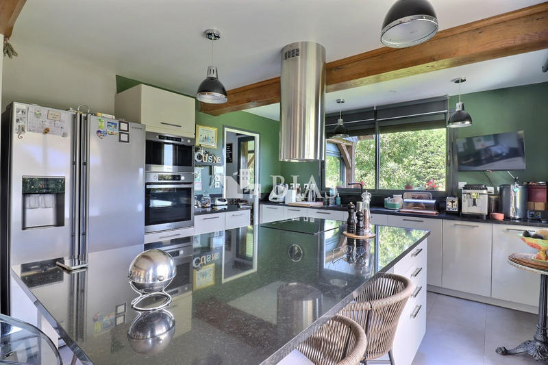 Maison - 175 m² - 7 pièces