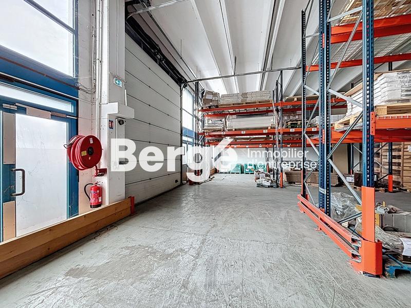 Local d'activités - 1 966 m²