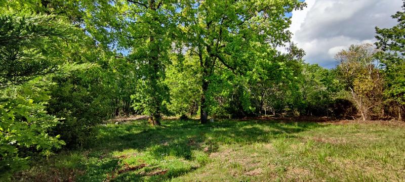 Terrain constructible - 2 177 m²