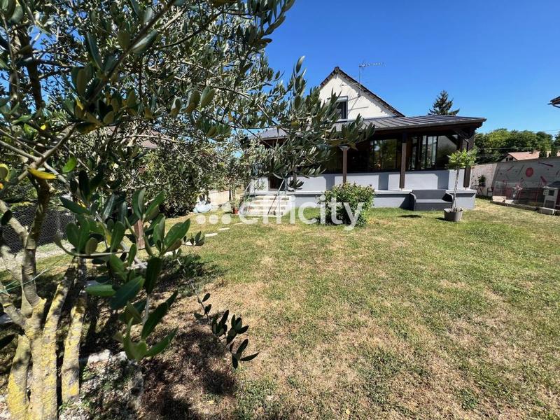 Maison - 182 m² - 7 pièces