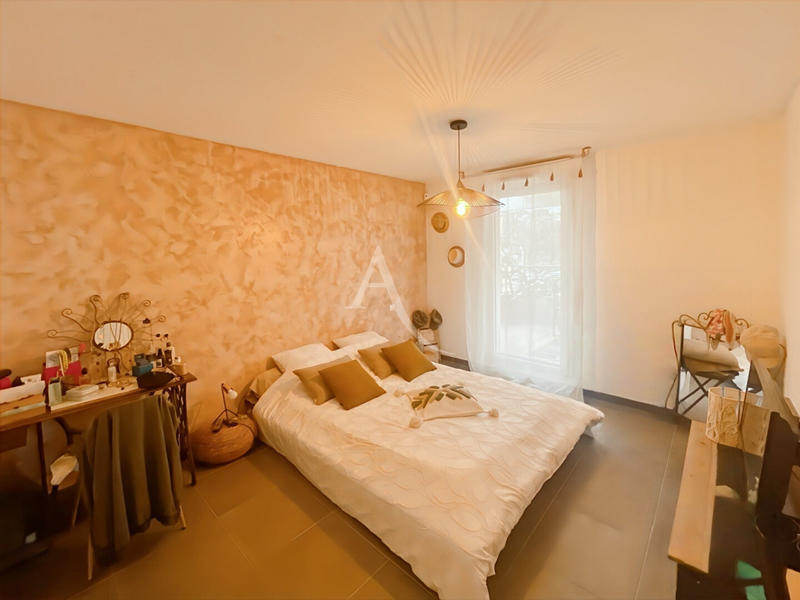 Appartement - 82 m² - 4 pièces