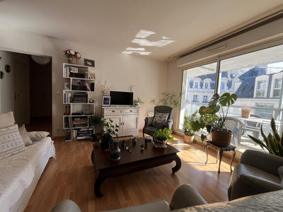 Appartement - 85 m² - 3 pièces