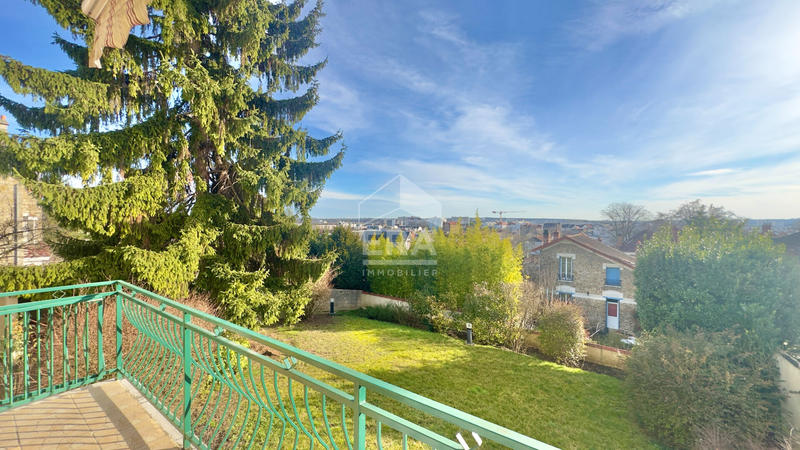 Maison - 140 m² - 5 pièces