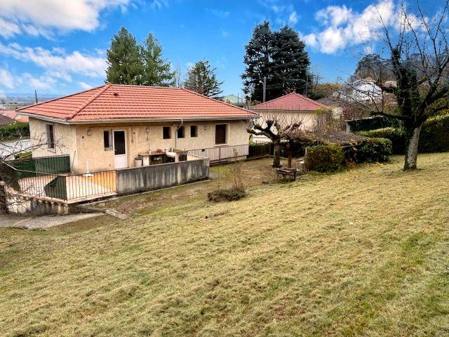 Villa - 80 m² - 4 pièces