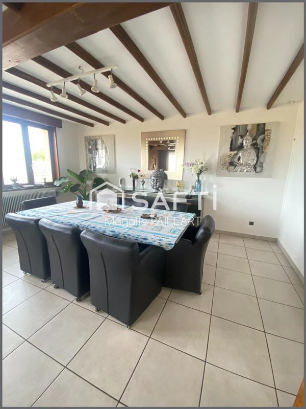 Maison - 166 m² - 10 pièces