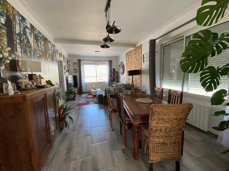 Maison - 187 m² - 8 pièces