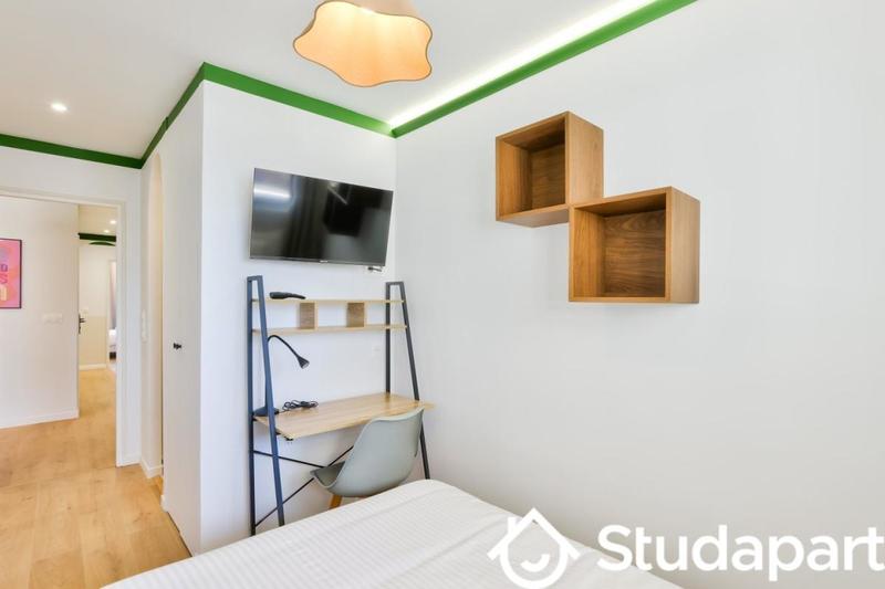 Chambre - 10 m² - 1 pièce