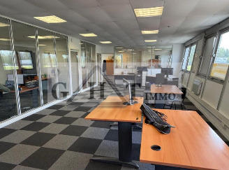 Entrepôt - 2 760 m²