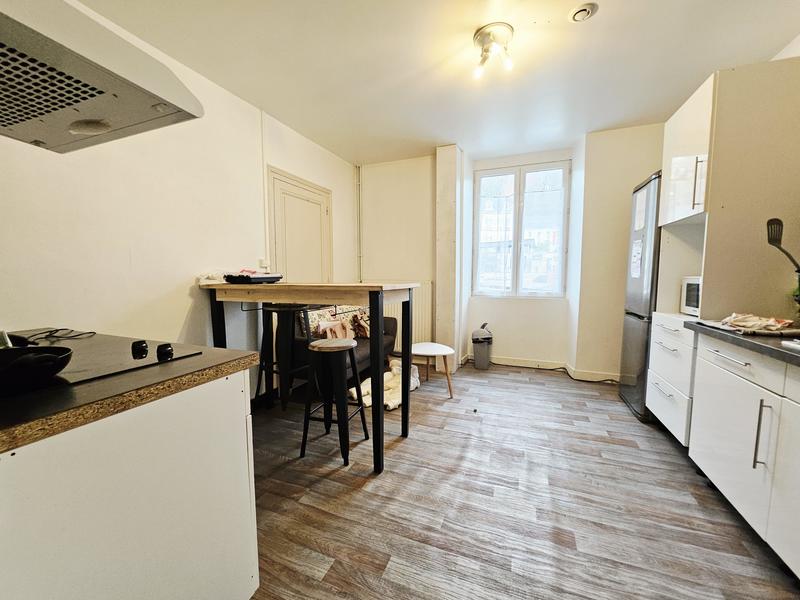 Villa - 262 m² - 13 pièces