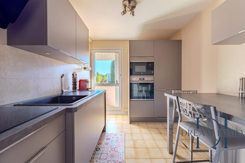 Appartement - 70 m² - 3 pièces