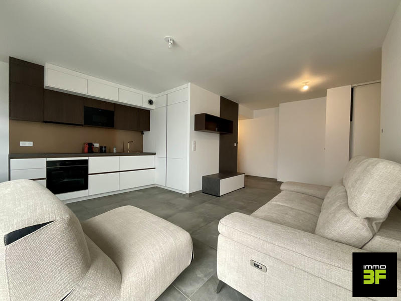 Appartement - 86 m² - 4 pièces