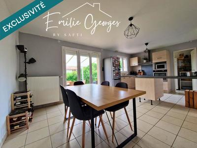 Maison - 102 m² - 5 pièces