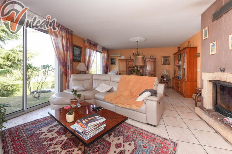 Maison - 207 m² - 5 pièces