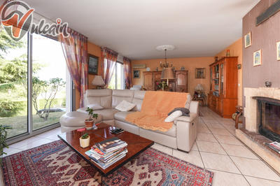 Maison - 207 m² - 5 pièces