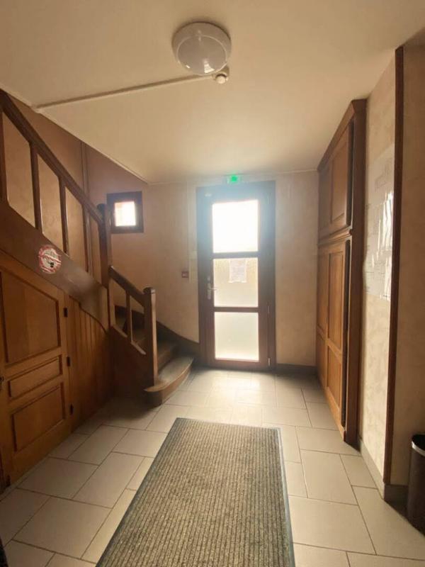 Maison - 650 m² - 20 pièces