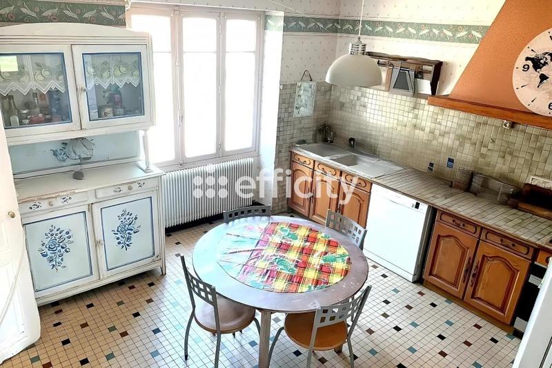 Maison - 136 m² - 4 pièces