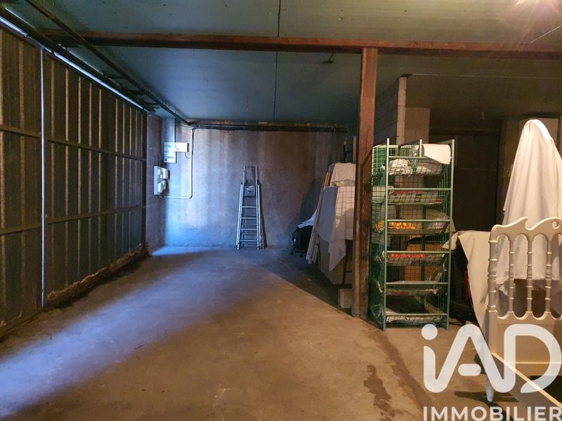 Maison - 220 m² - 8 pièces