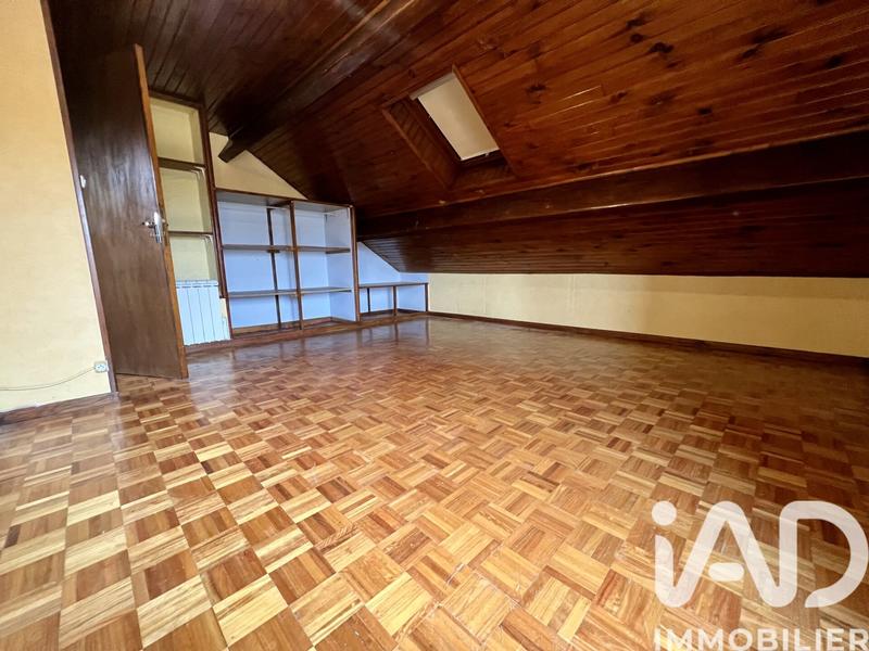 Maison - 98 m² - 5 pièces