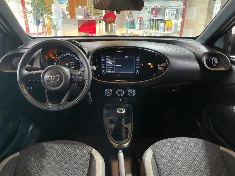 Toyota aygo x 1.0 Vvt-I 72 My23 Design