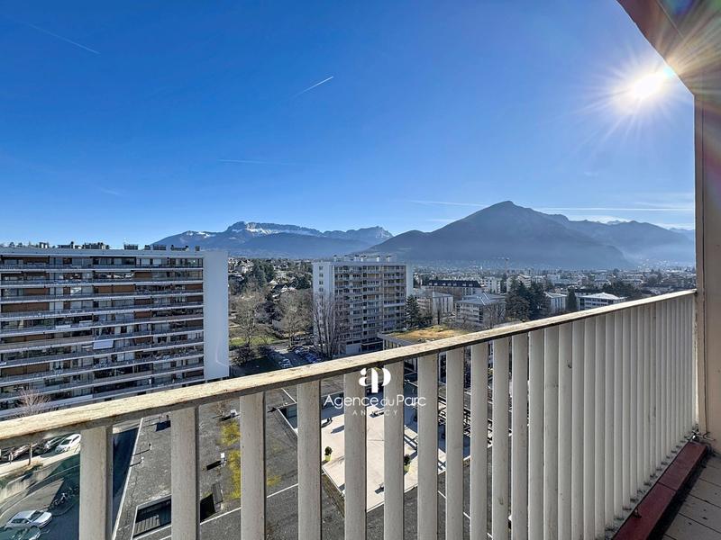 Appartement - 141 m² - 6 pièces