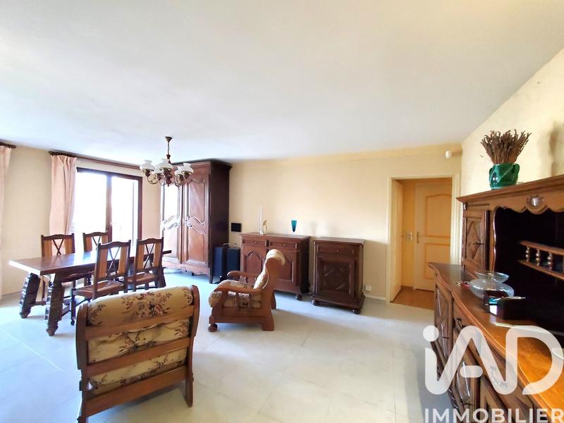 Appartement - 97 m² - 6 pièces