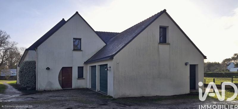 Maison - 255 m² - 6 pièces