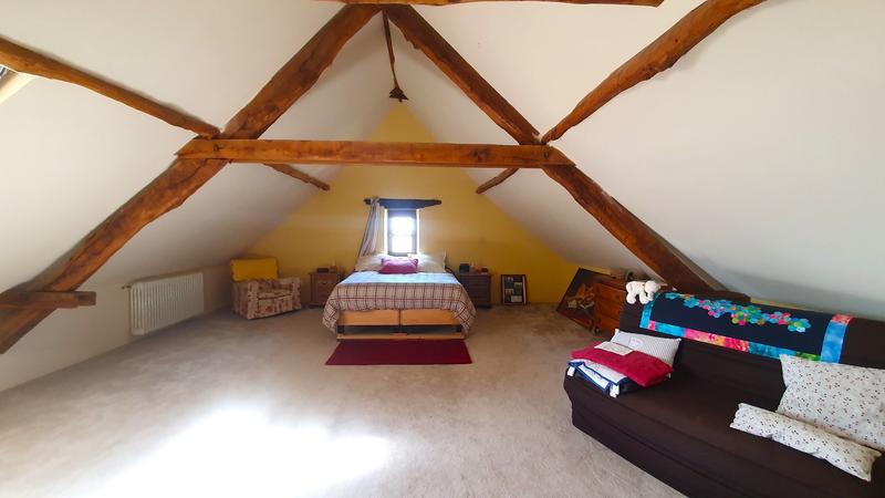 Corps de ferme - 431 m² - 11 pièces