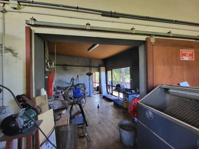 Parking / Garage - 600 m²