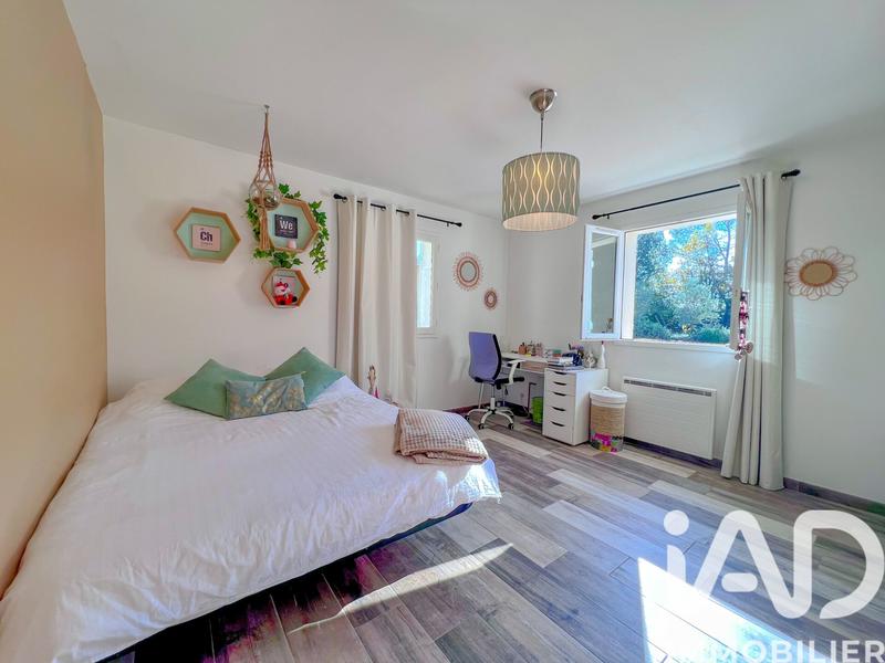 Maison - 185 m² - 5 pièces