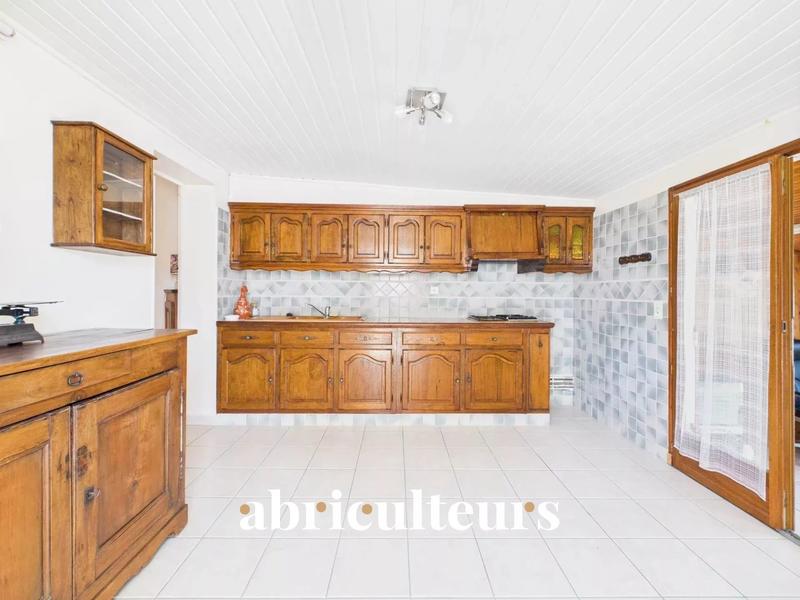 Maison - 94 m² - 5 pièces