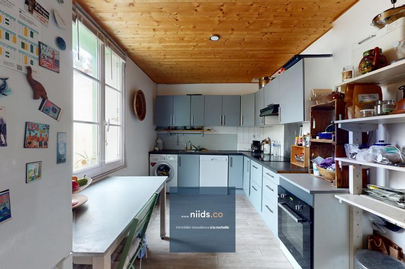 Maison - 137 m² - 6 pièces