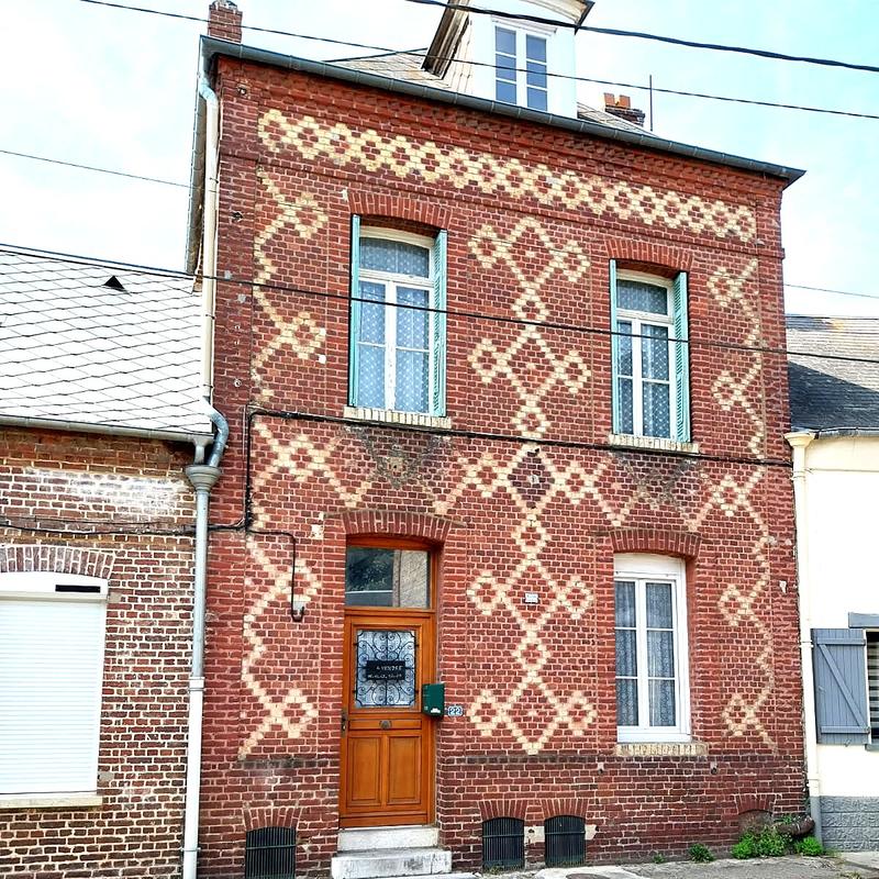 Maison - 94 m² - 6 pièces