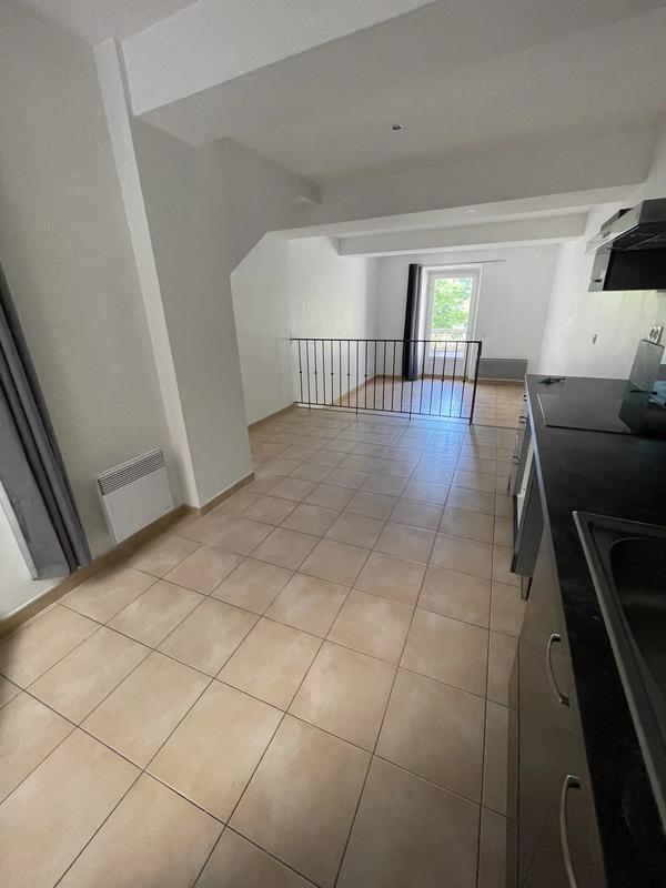 Maison de village - 80 m² - 4 pièces