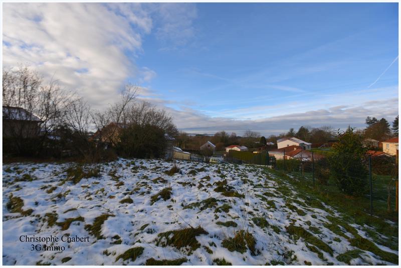 Terrain constructible - 725 m²