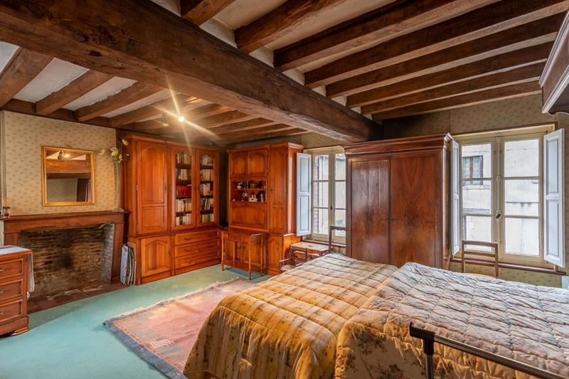 Maison - 281 m² - 6 pièces