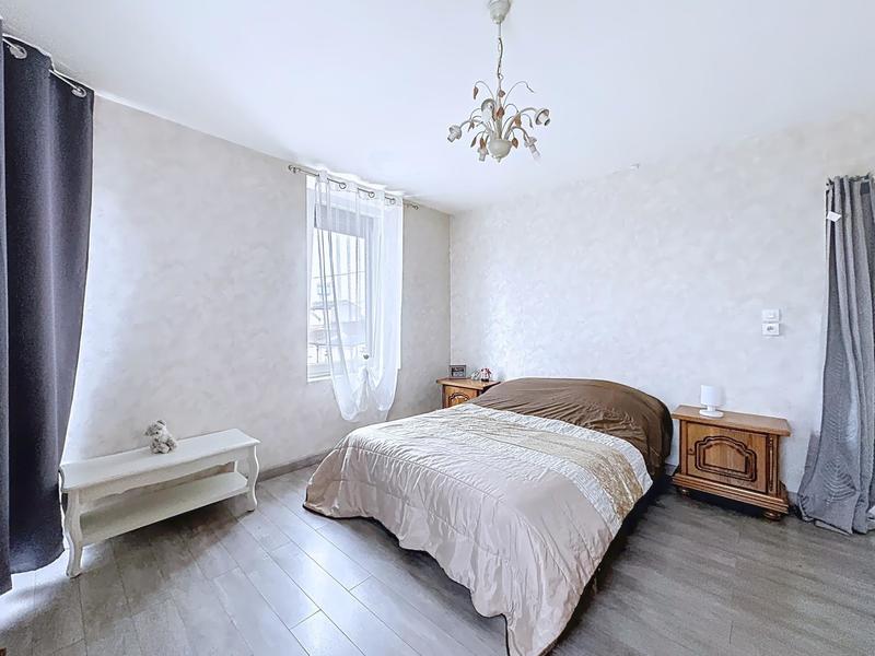 Maison - 160 m² - 7 pièces