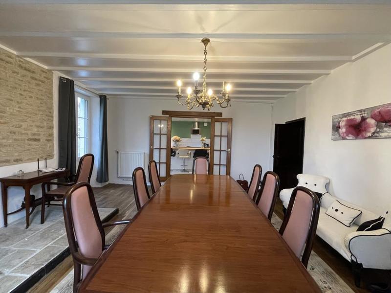 Maison - 198 m² - 8 pièces