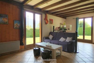 Maison - 88 m² - 4 pièces