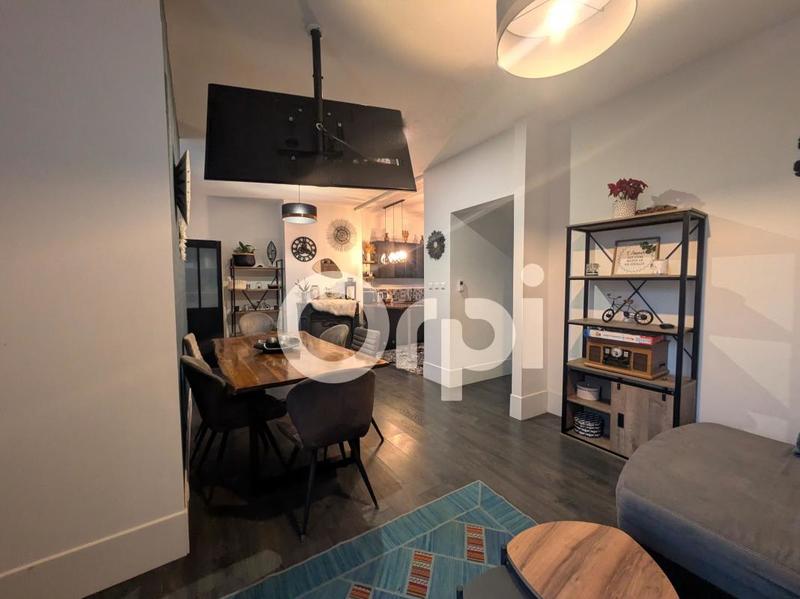 Maison - 102 m² - 4 pièces