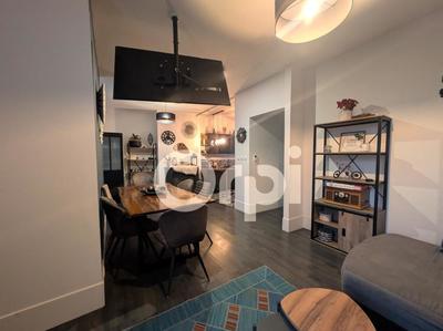 Maison - 102 m² - 4 pièces