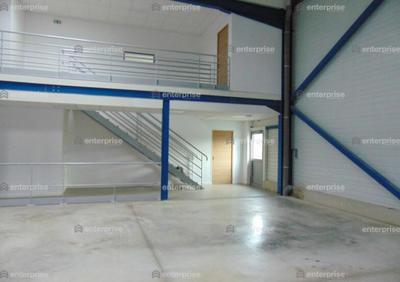 Local d'activité / Entrepôt - 794 m²