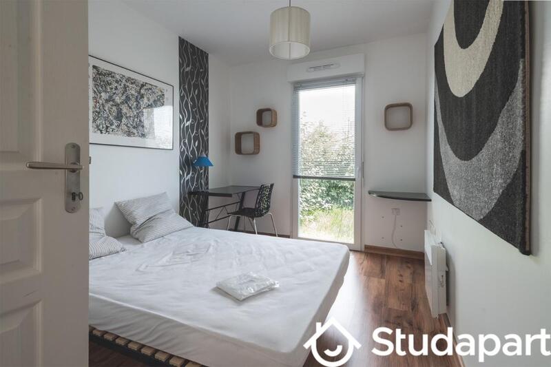 Chambre - 10 m² - 1 pièce